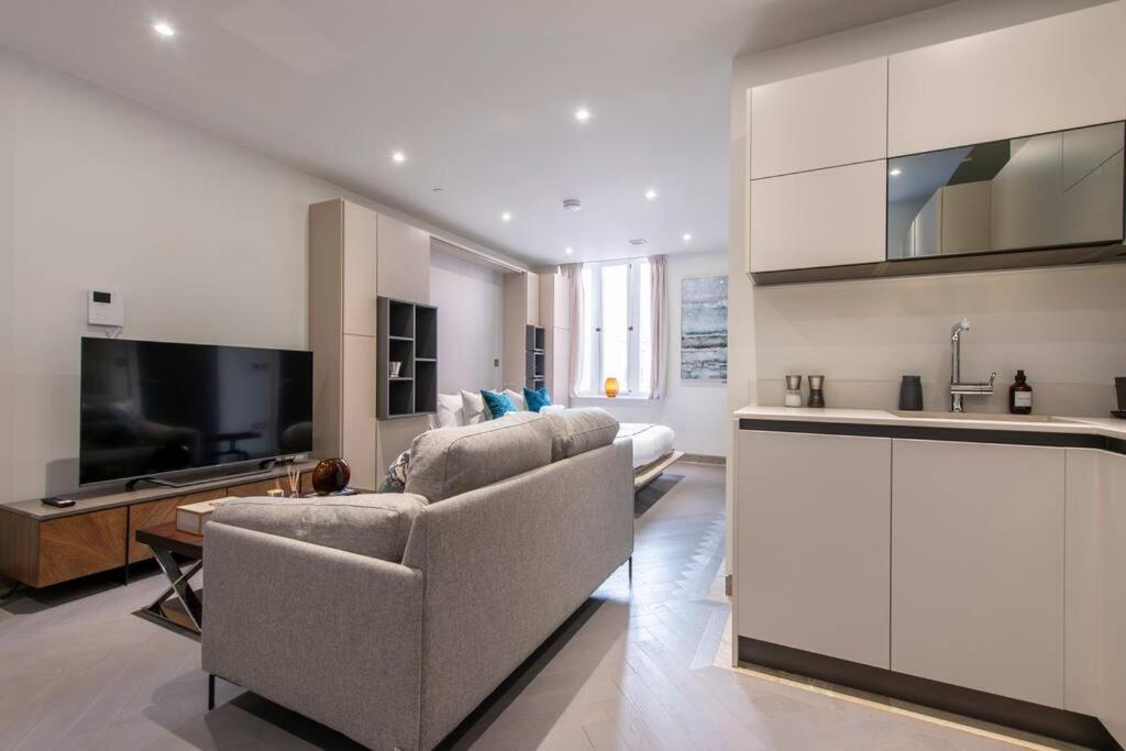 Apartment Designer Chrl F15 *