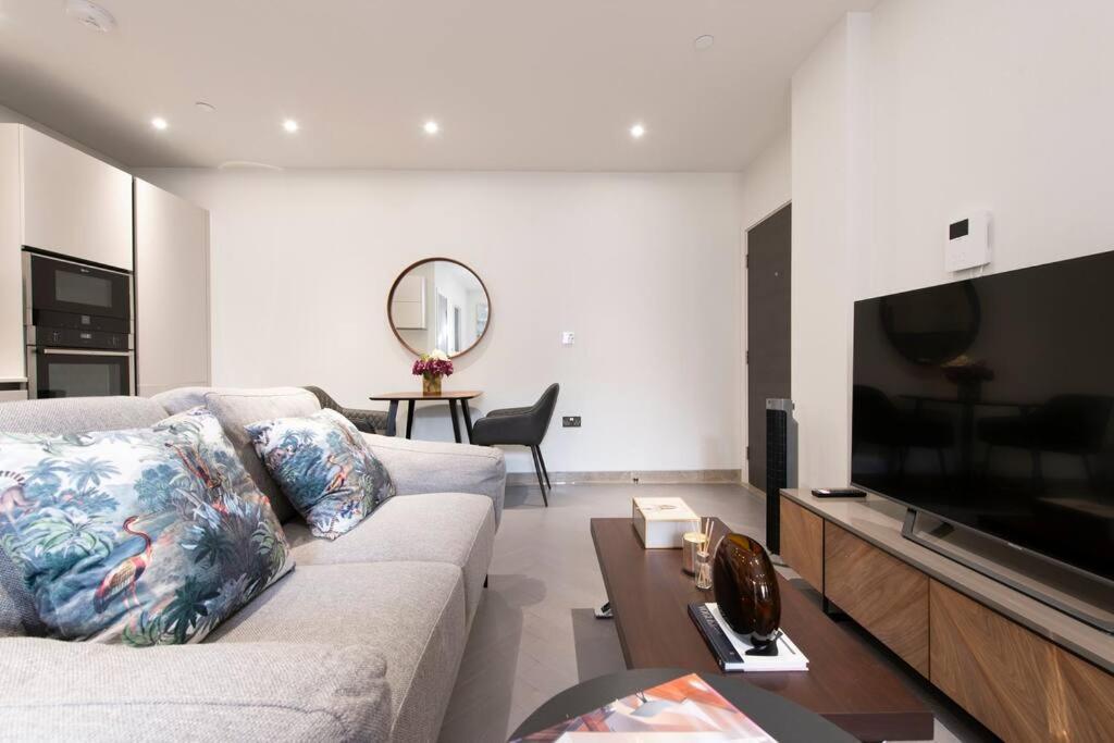 Apartment Designer Chrl F15
