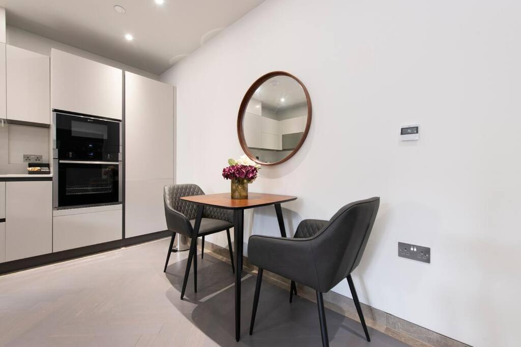 Apartment Designer Chrl F15