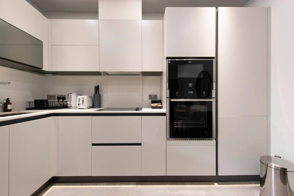 Apartment Designer Chrl F15 *